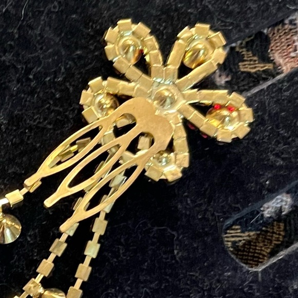 Ruby Rhinestone hair comb dangling great with updo / twist for any occas… - Picture 6 of 6